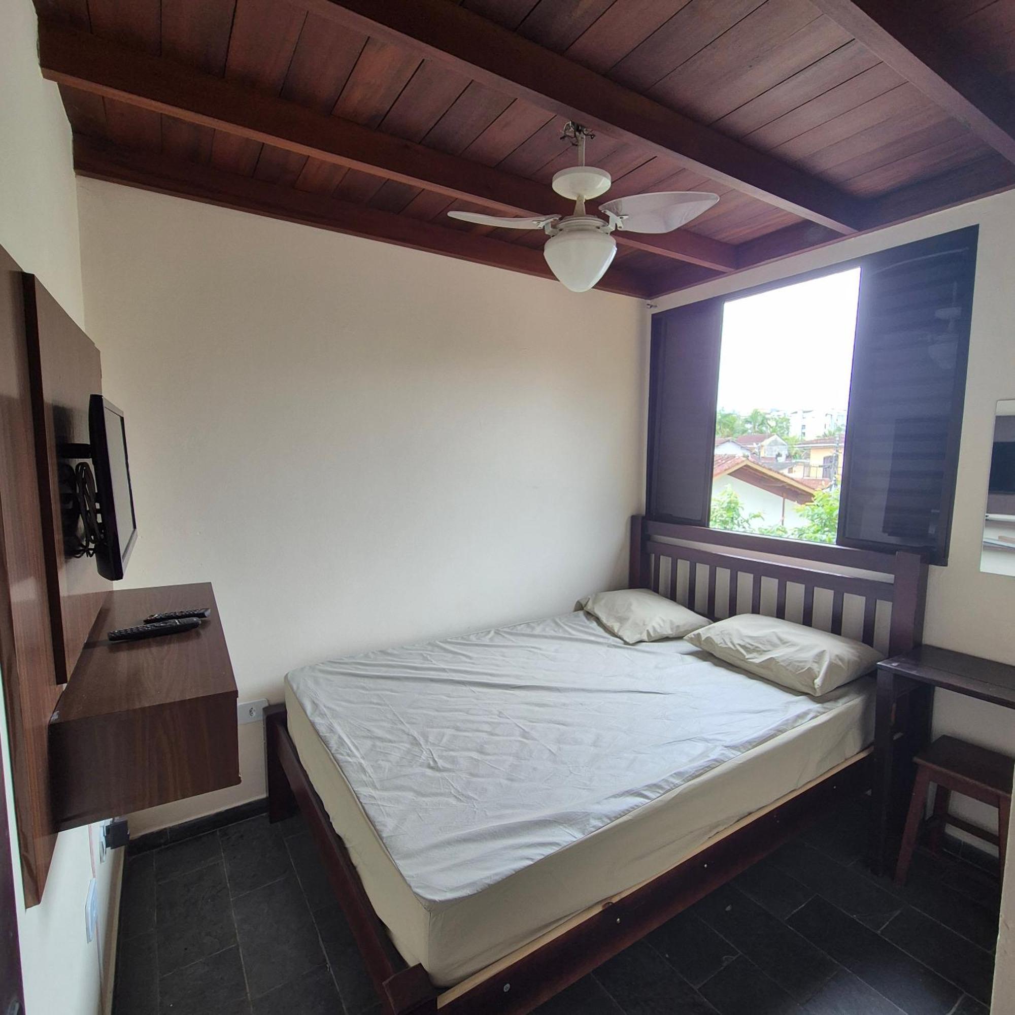 Casa 7 Em Ubatuba No Centro Condominio Com Piscina E Churrasqueira Esterno foto